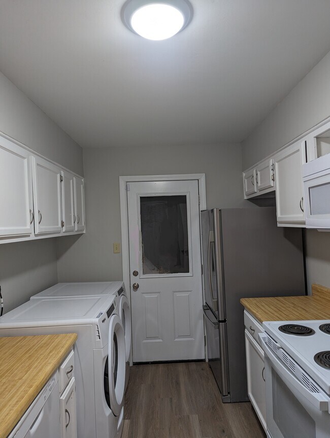 Foto del edificio - 2154 Eveningview Dr