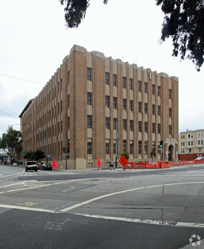 Foto del edificio - Veterans Commons