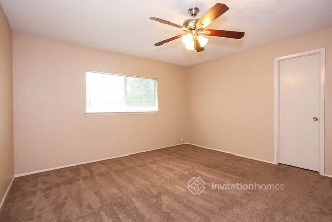 Building Photo - 17102 Stone Stile Dr