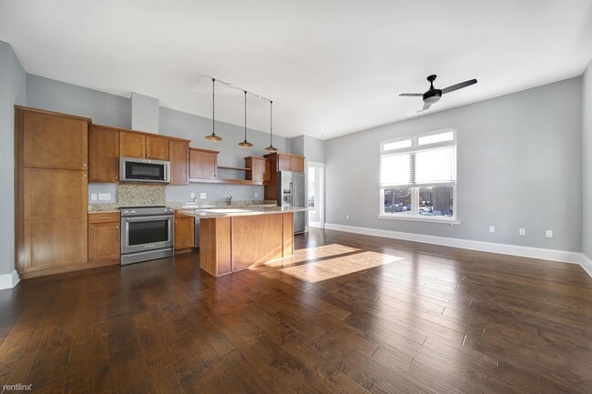 Building Photo - 2 br, 2 bath Condo - 1700 Camden Road 302