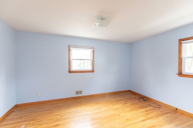Building Photo - 74 Wyckoff St