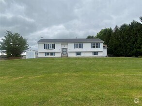 Building Photo - 286 Cricket Hill Rd
