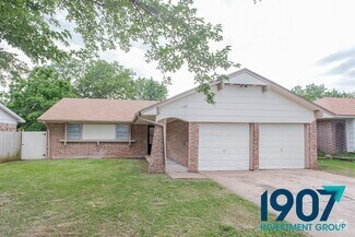 Building Photo - 1127 Berwyck Dr