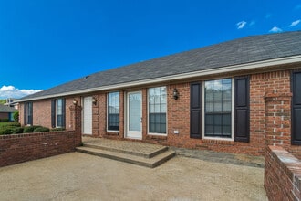Building Photo - 2100 Station Ct