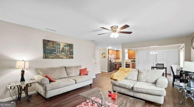 Building Photo - 1677 Shire Village Dr