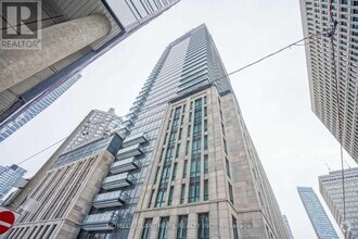 Building Photo - 955-2955 Bay St.