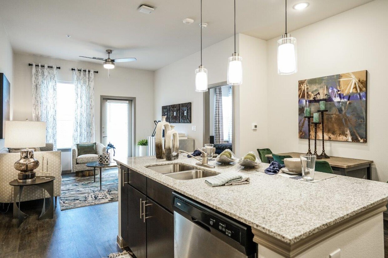 Foto principal - The Grand at Manor Apartments