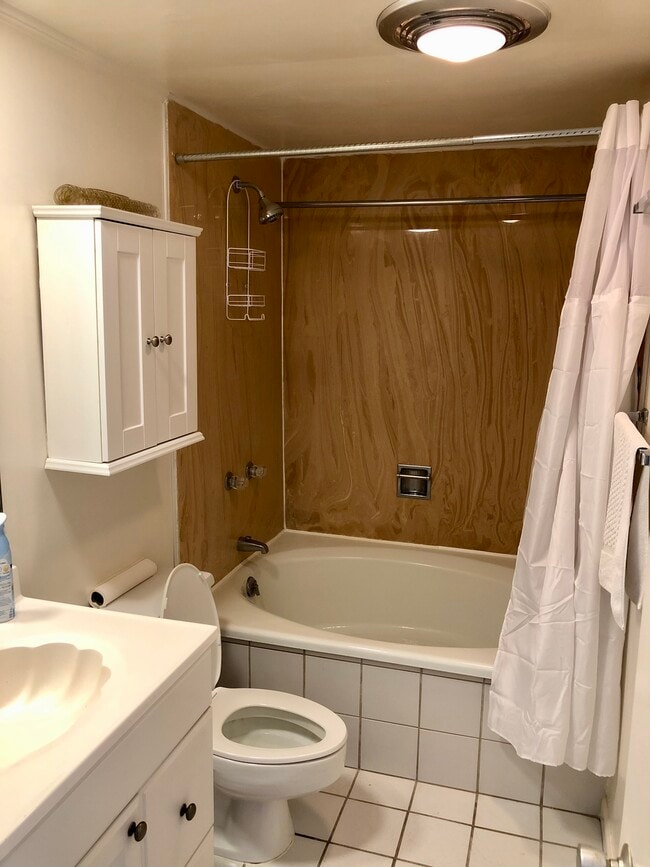 Foto del edificio - 121 Lakeside Villla