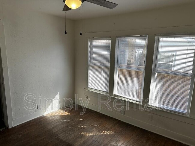 Foto del edificio - 1406 Sycamore St