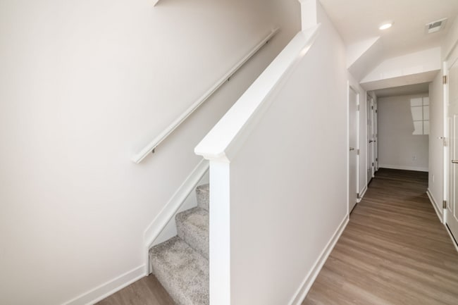 Building Photo - 126 Weeping Willow Dr