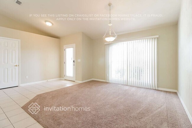 Foto del edificio - 2720 Turnbull Estates Dr