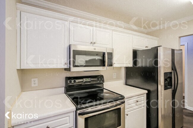 Foto del edificio - 7647 Pleasantville Way