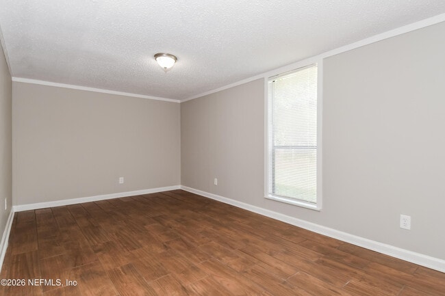 Building Photo - 11665 Summer Tree Rd N