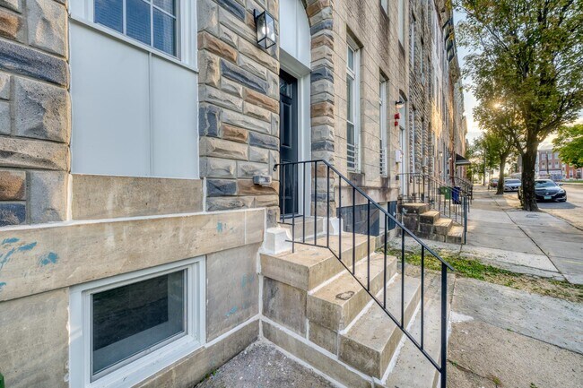 Building Photo - 1703 Edmondson Ave
