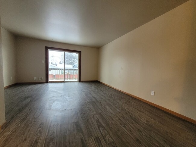 Building Photo - 349 Stanley Ct
