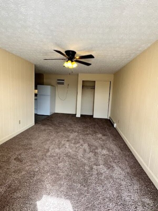 1540 4th Ave Unit 419, Huntington, WV 25701 Condo for Rent in