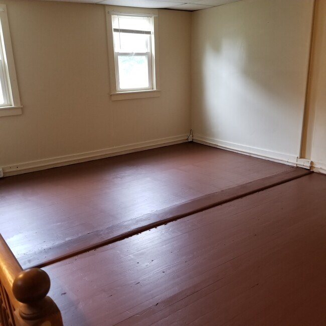 308 W 3rd St, Mifflinville, PA 18631 Townhome Rentals in Mifflinville