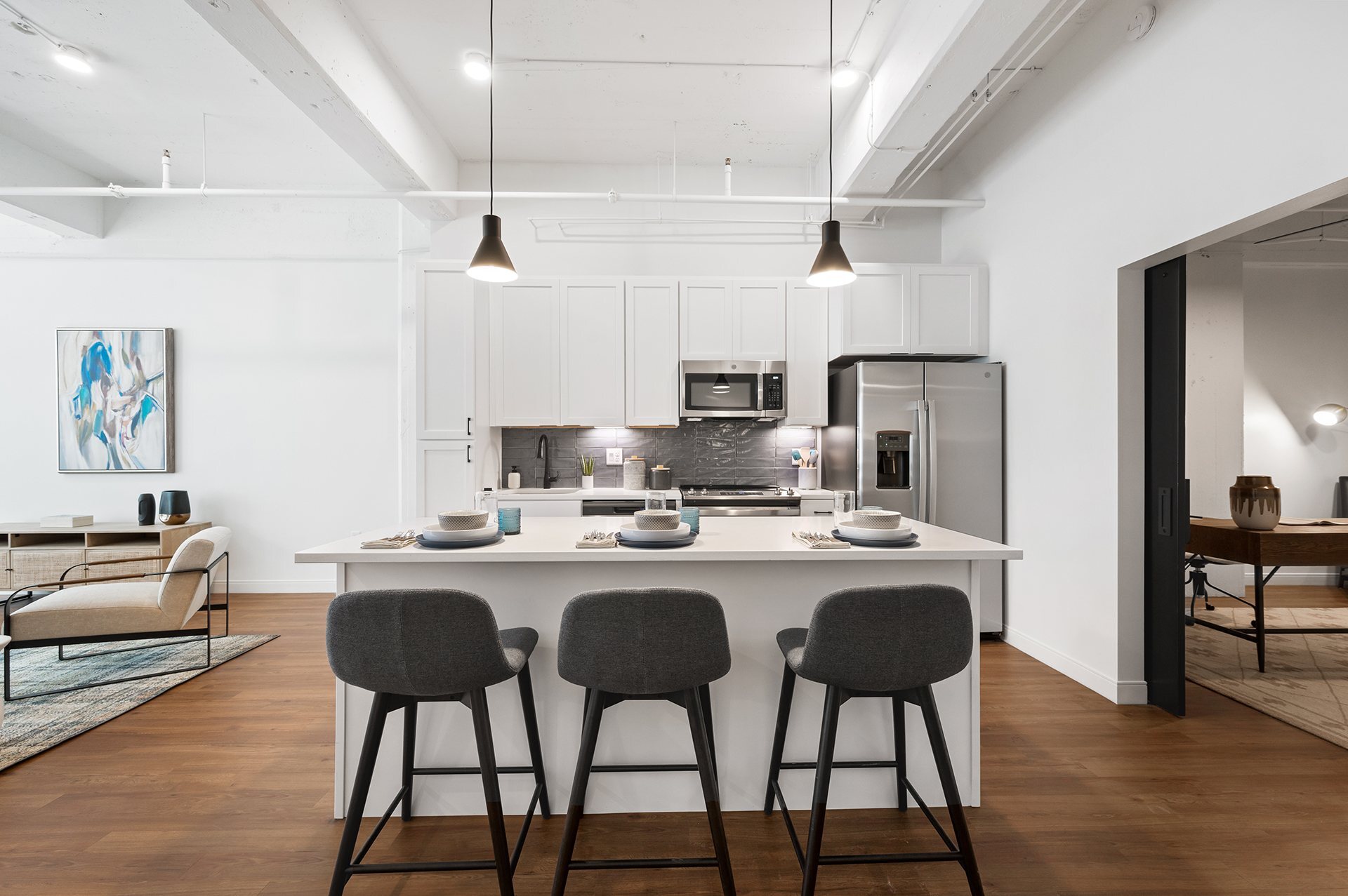 Curated visual reference: Visual Reference: The Victor Luxury Apartments 1717 Olive St Saint Louis Mo
