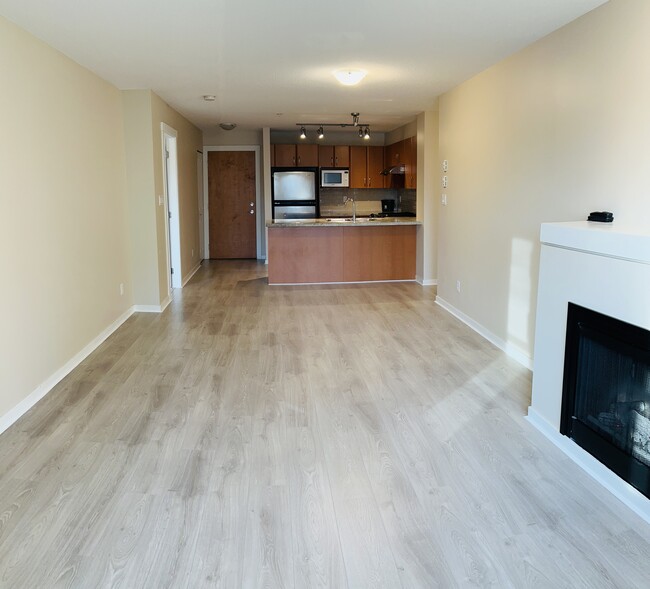Building Photo - 4728 Dawson St
