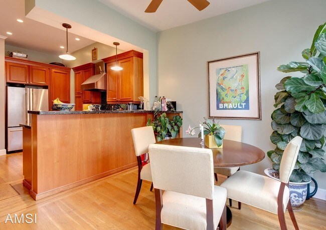 Foto del edificio - 3 br, 1.5 bath House - 1825 Stockton St