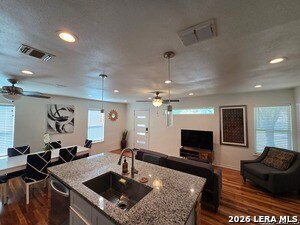 Foto del edificio - 1338 W Elsmere Pl