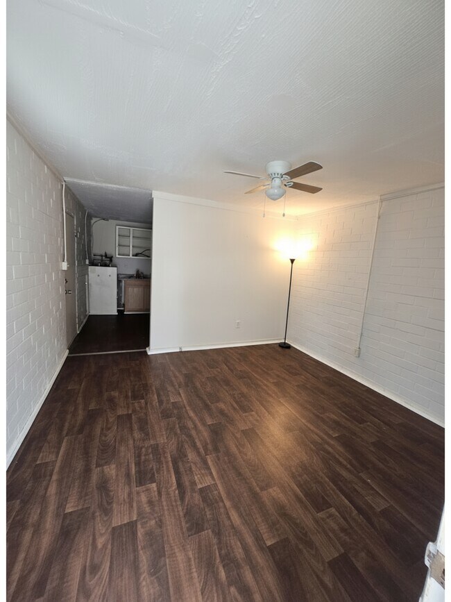 Building Photo - 3563 Thorpe St