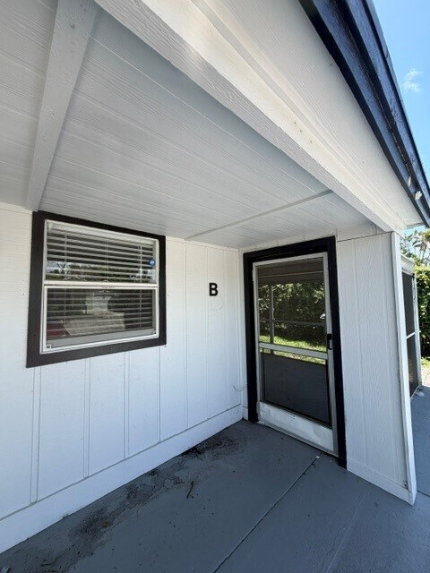 Building Photo - 200 Randolph Ct