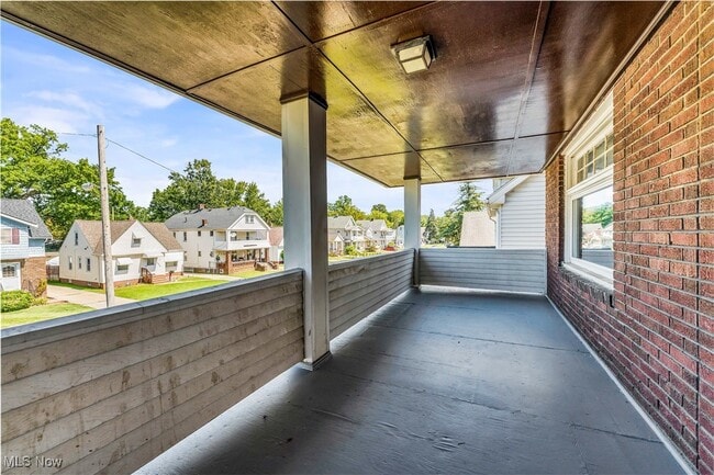 Building Photo - 9806 Sladden Ave