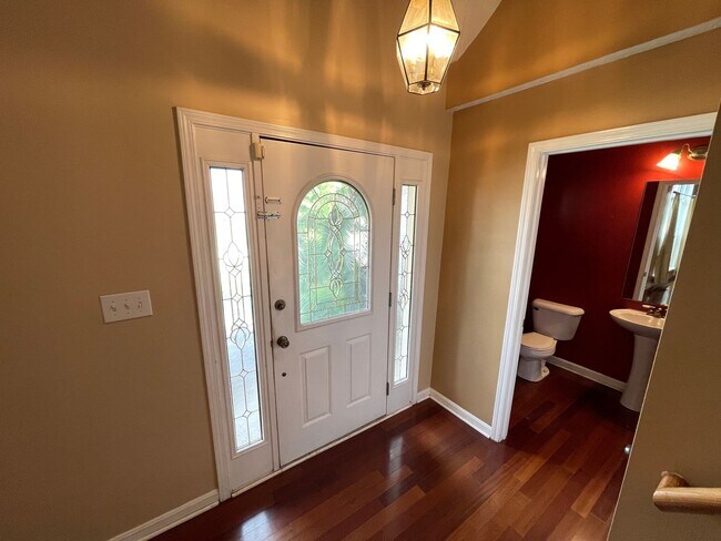 Foto del edificio - 3914 Stone Hollow Dr