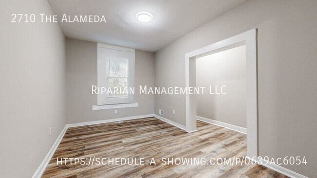 Building Photo - Fully Renovated & Fenced Backyard!