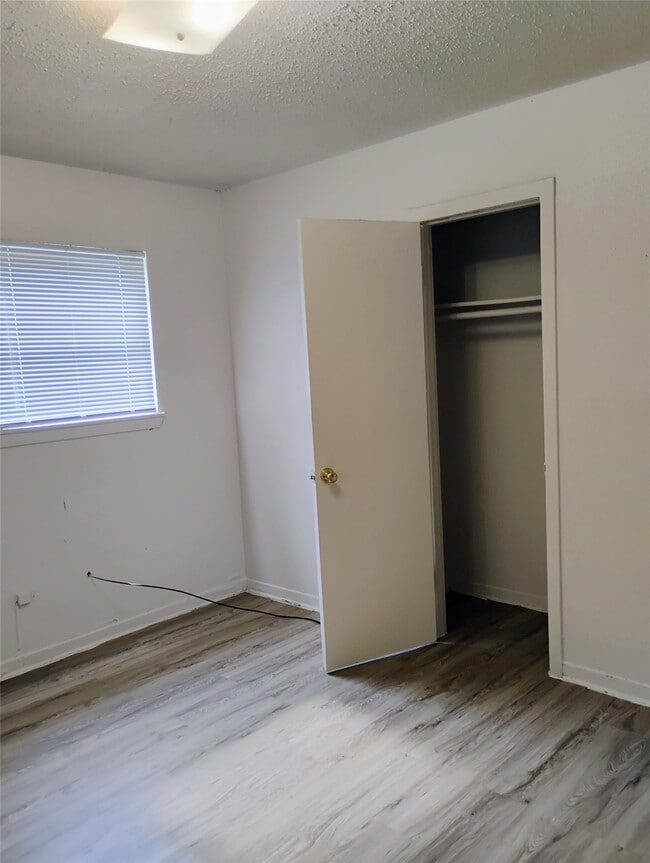 Building Photo - 4203 Dawson Ln