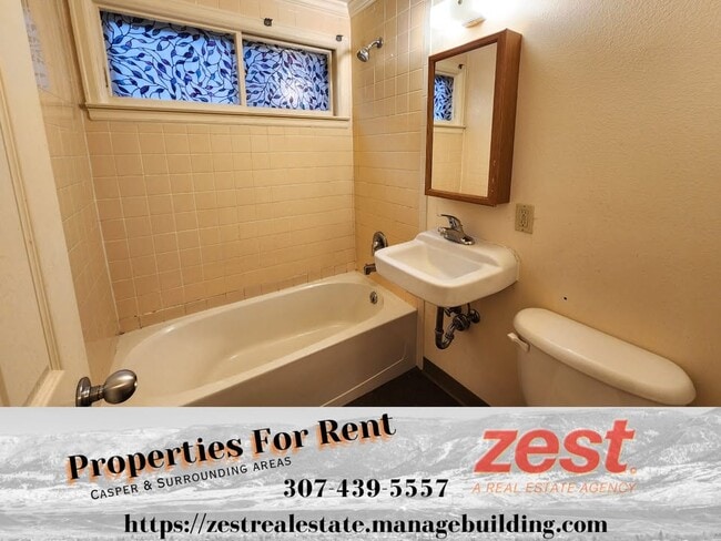 Foto del edificio - 504 S Washington St