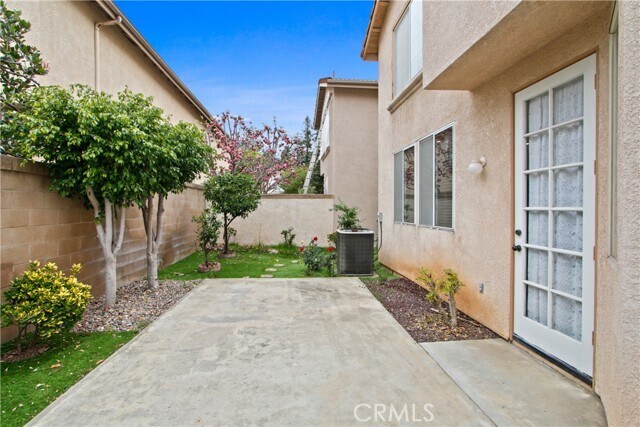 Building Photo - 738 Orchard Loop