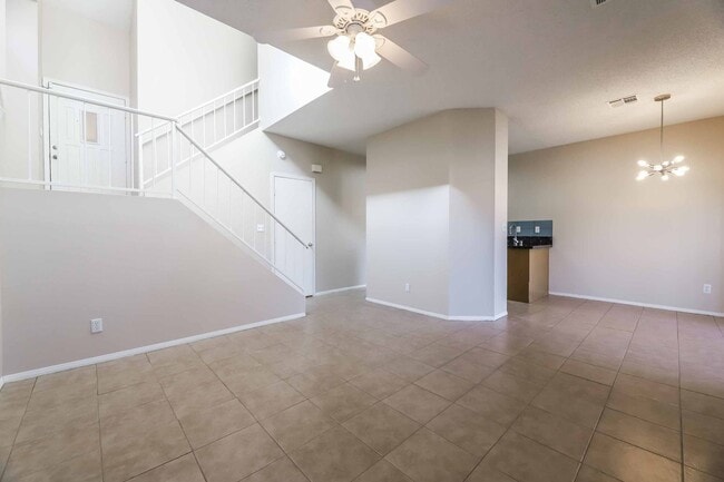 Building Photo - BEAUTIFUL TWO BEDROOM TOWNHOUSE