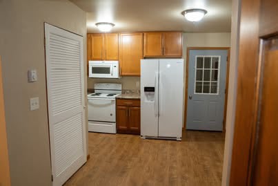 Foto del edificio - 8590 Ptarmigan Ave