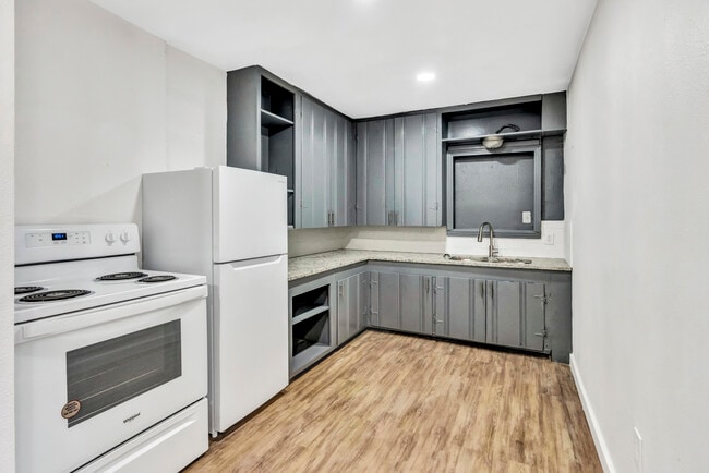 Building Photo - 397 Wills Point St