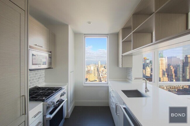 Foto del edificio - 555 Tenth Avenue