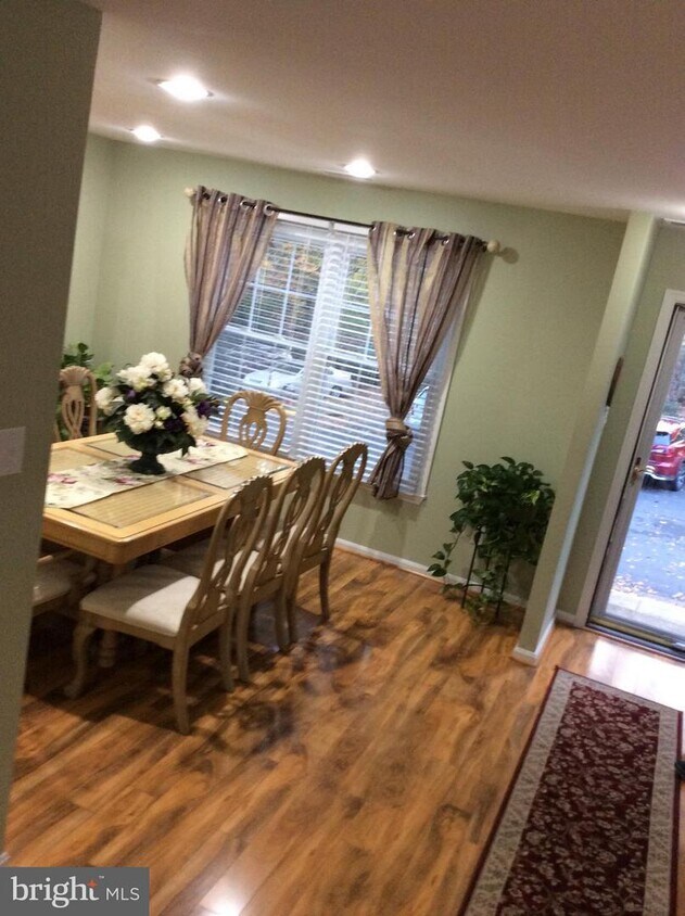 5834 1st Landing Way, Burke, VA 22015 Townhome Rentals in Burke VA