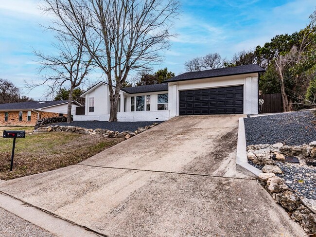 Foto del edificio - 903 Cliffside Dr