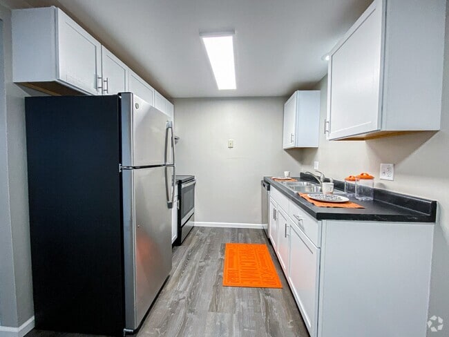 Building Photo - Capitol View Apartments