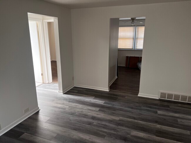 Foto del edificio - 6234 N 91st St