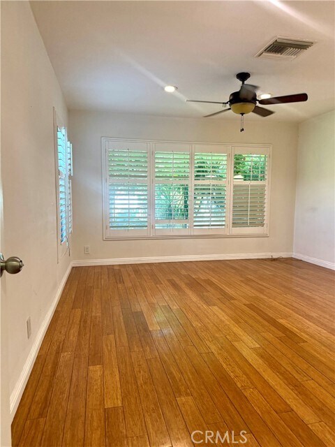 Foto del edificio - 6517 White Oak Ave