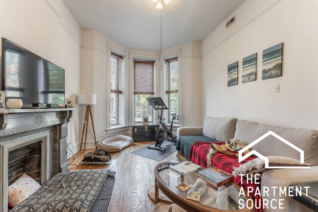 Foto del edificio - 2137 N Sheffield Ave