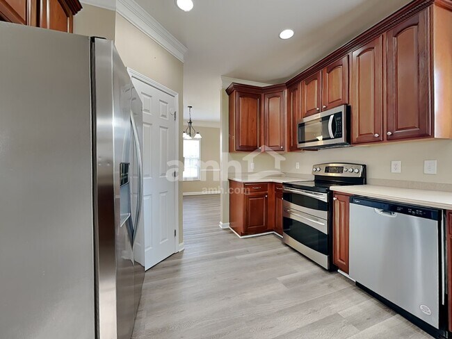 Foto del edificio - 6859 Coopers Hawk Trl