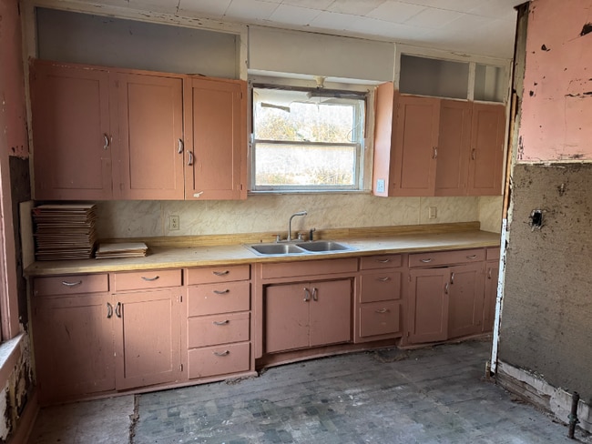 Foto del edificio - 502 S Broadway St