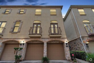 Building Photo - 592 Bomar St