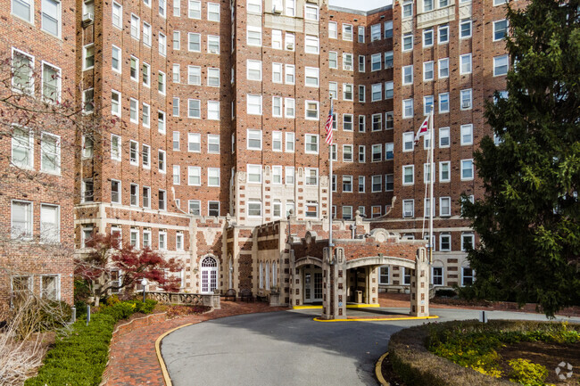 3601 Connecticut Ave NW - The Broadmoor Cooperative