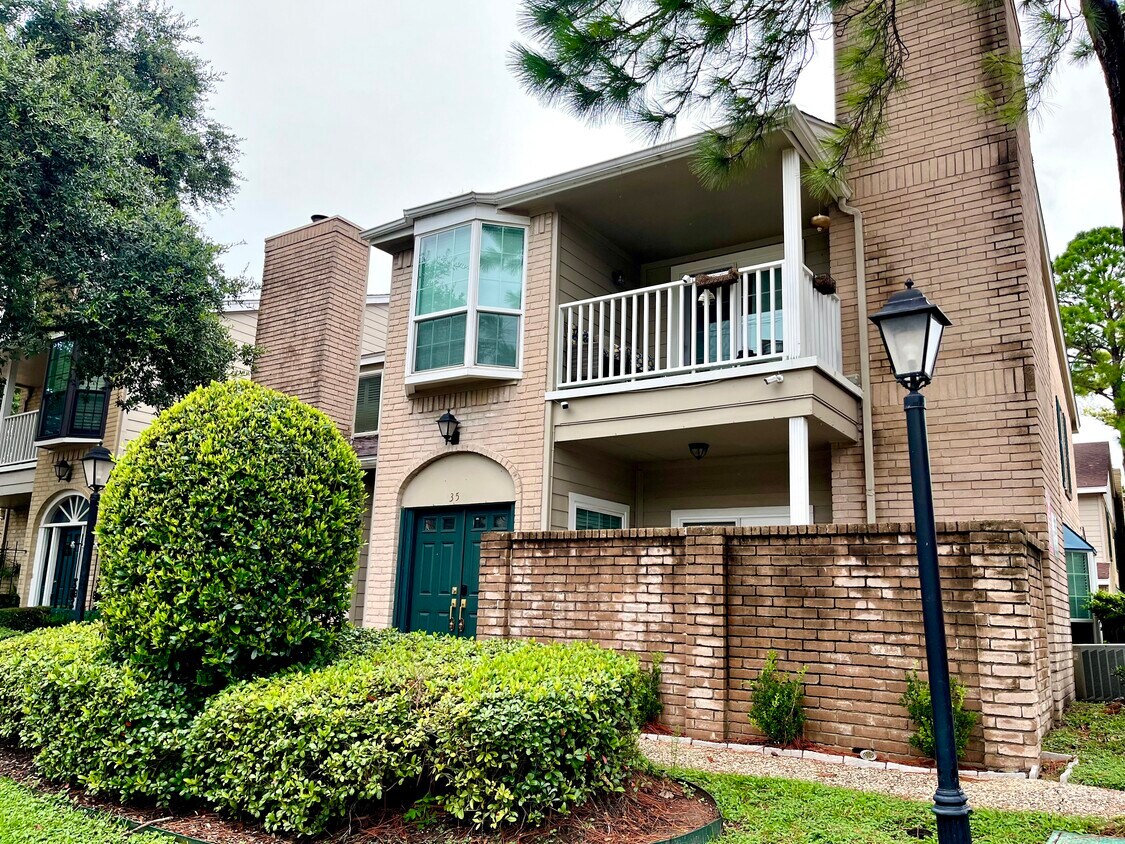 Primary Photo - 2220 Bering Dr