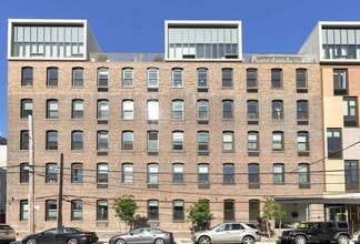 Building Photo - 122 West St