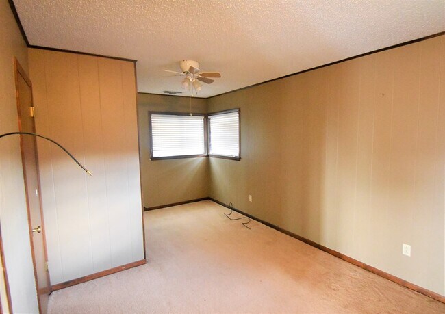 Building Photo - 43128 FM 1703